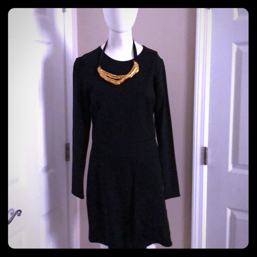 Kendall and Kylie-Little sexy black dress